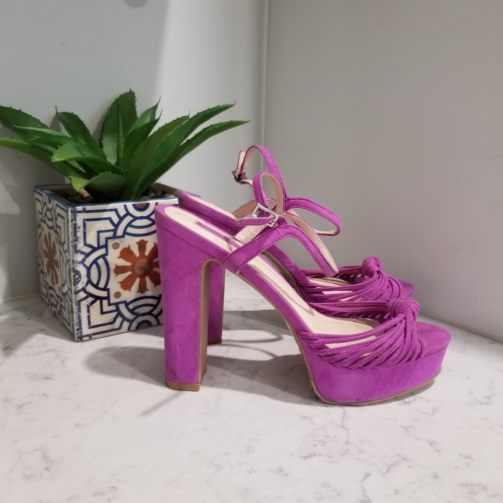 👡 FOREVER XXI MAGENTA PLATFORM SANDALS - Picture 1 of 11